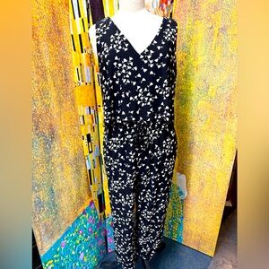 Roz and Ali Black and White Patterned Jumpsuit Size 6